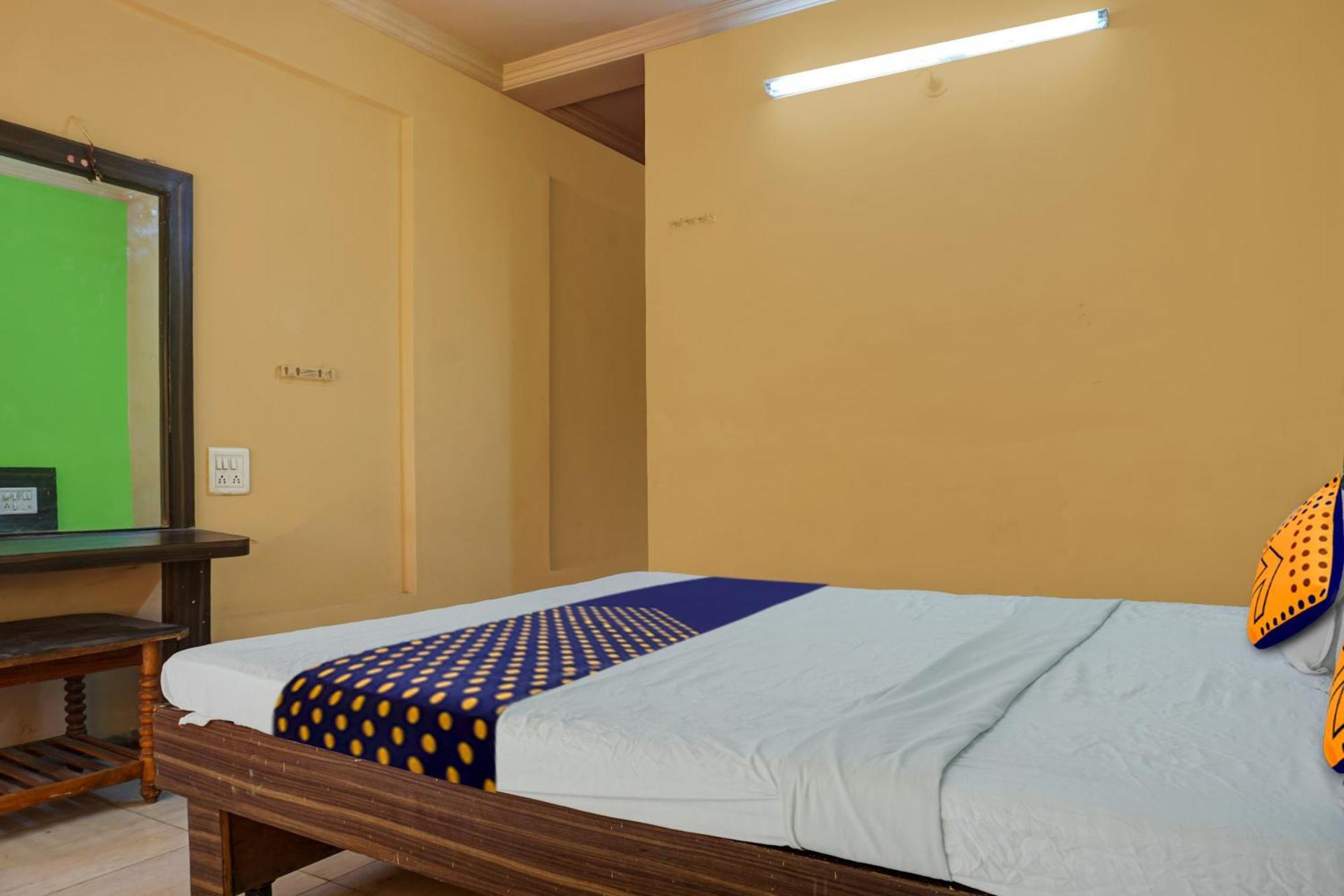 Hotel O Akash Lodge Latur Exterior photo