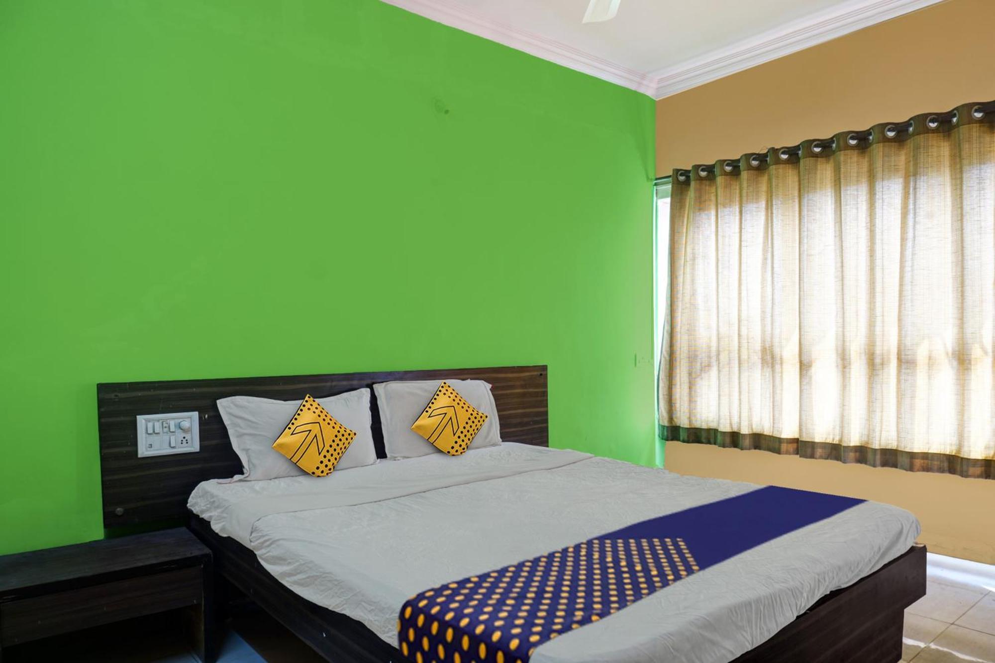 Hotel O Akash Lodge Latur Exterior photo