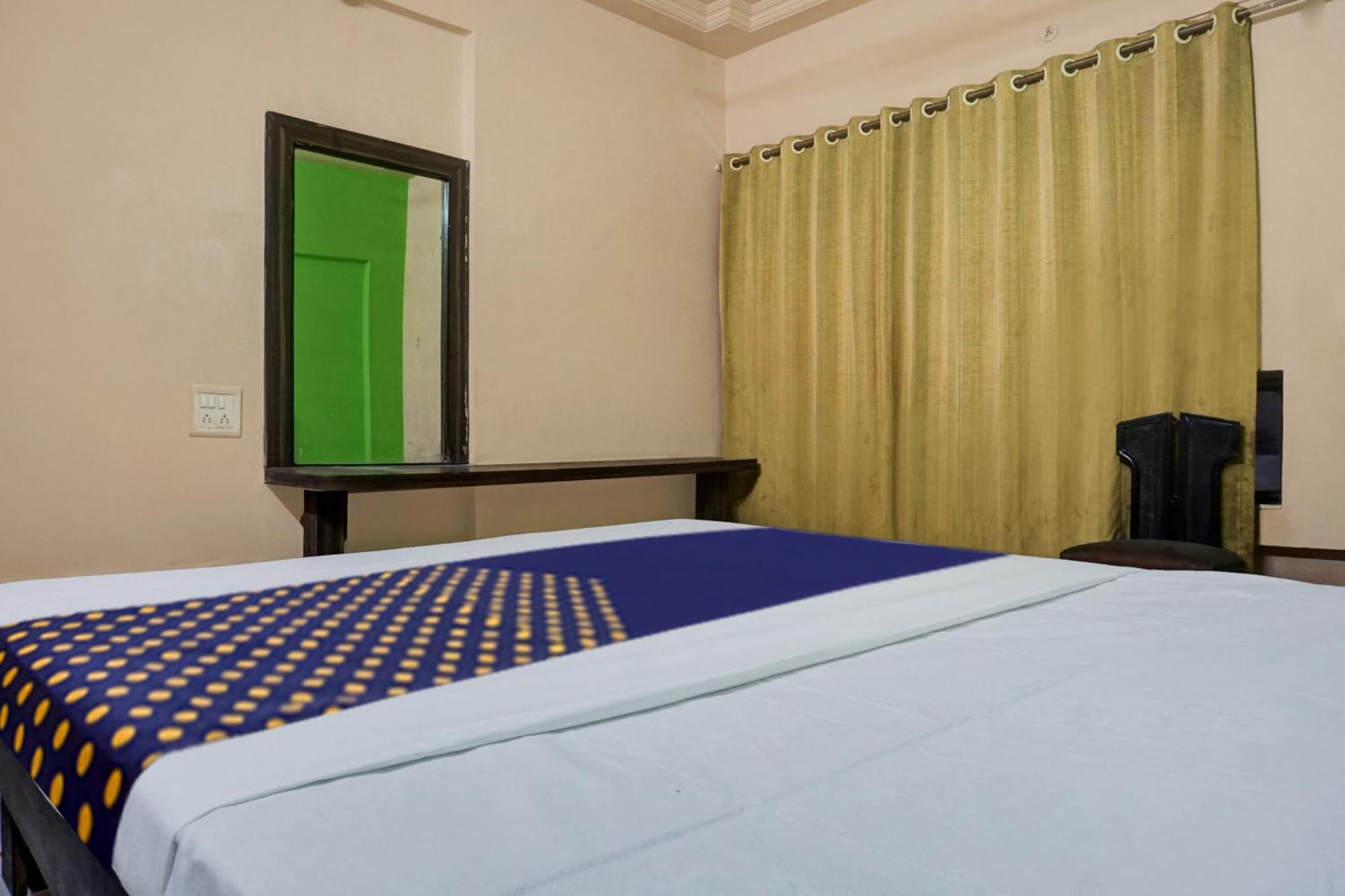 Hotel O Akash Lodge Latur Exterior photo